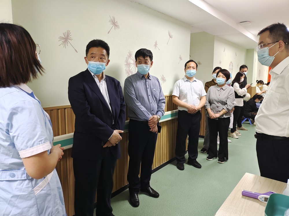 省残联党组书记杨宏星莅临我院调研督导疫情防控工作